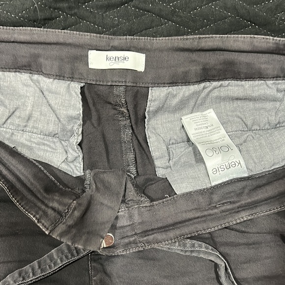 Kenzie Dark Grey Shorts size 10 - Picture 2 of 3